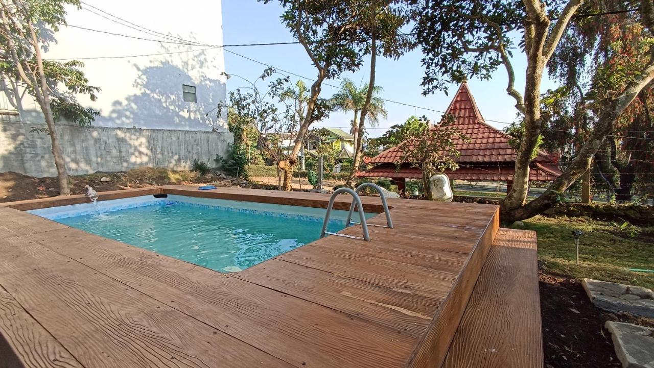 Villa Ohana Batu ภายนอก รูปภาพ