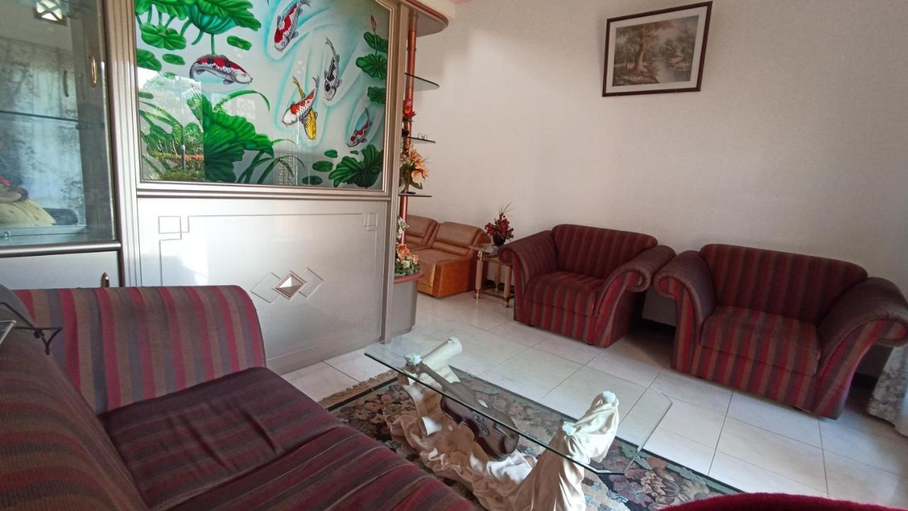 Villa Ohana Batu ภายนอก รูปภาพ