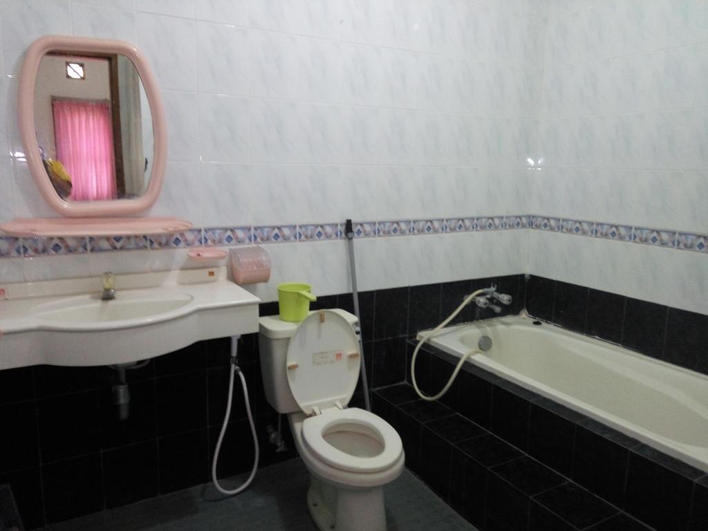 Villa Ohana Batu ภายนอก รูปภาพ